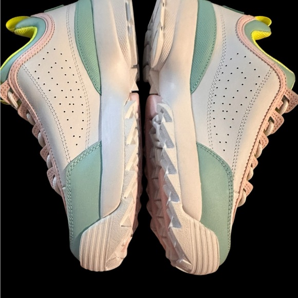 New, Fila Disruptor II Premium (Big Kid) White/Safety Yellow/Blue, Size 6 - Picture 13 of 14